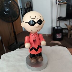 Charlie Brown Peanuts Red and Black Bobblehead